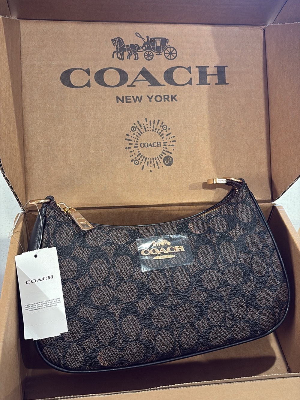 COACH Teri Shoulder Bag CA548 Brown Signature Jacquard Gold Hardware